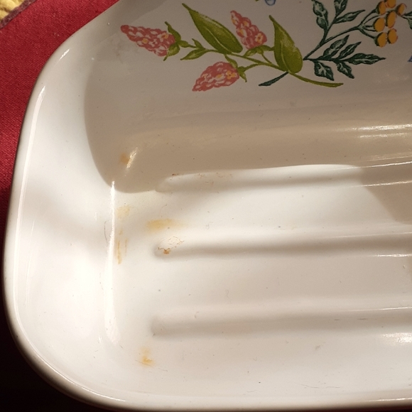 Ceramic Soap Dish - Picture 2 of 6